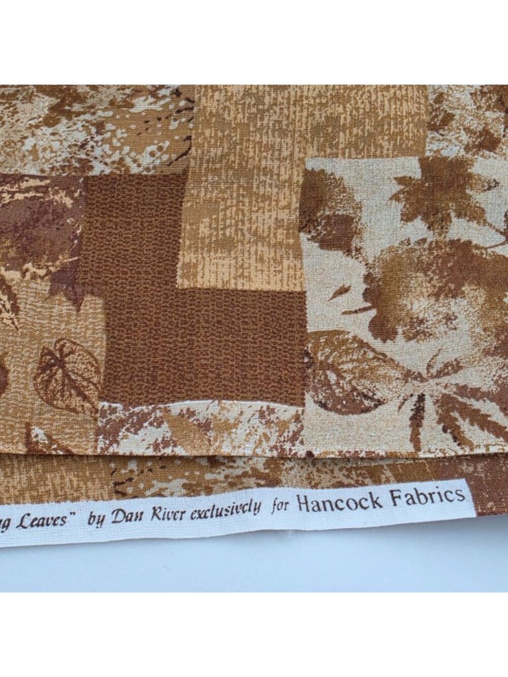 Falling Leaves Hancock Fabric Autumn Leaf Patchwork Brown & Gold Cotton 1 Yard - Picture 3 of 4